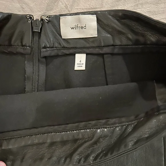 Aritzia Wilfred Patio Mini Skirt - Picture 6 of 6